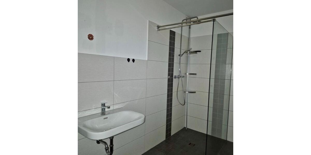 Erdgeschoßwohnung Reichenbach im Vogtland - 2 Zimmer, 58 m&sup2;, 530&euro; | Angebot:25418281