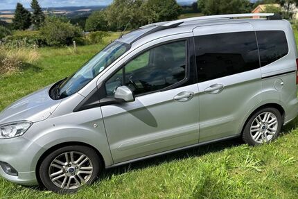 Ford Tourneo Courier 126.500 km 10.499 &euro; Schöneck 08261
