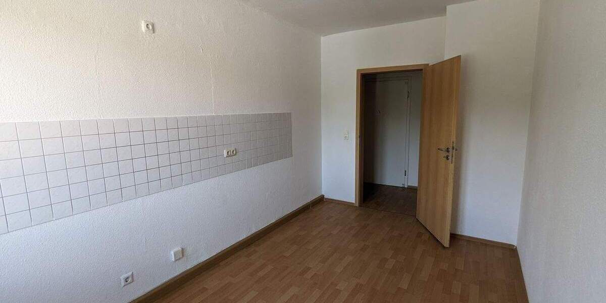 Etagenwohnung Plauen Ostvorstadt - 2 Zimmer, 59 m&sup2;, 280&euro; | Angebot:26128128
