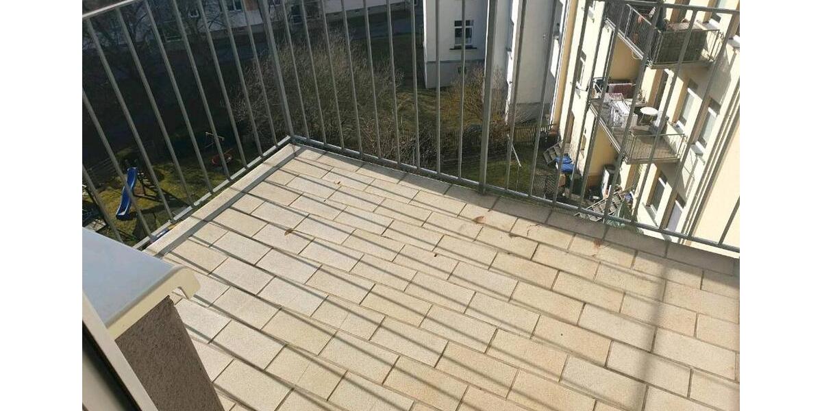 Etagenwohnung Plauen Bahnhofsvorstadt - 2 Zimmer, 65 m&sup2;, 295&euro; | Angebot:25402573