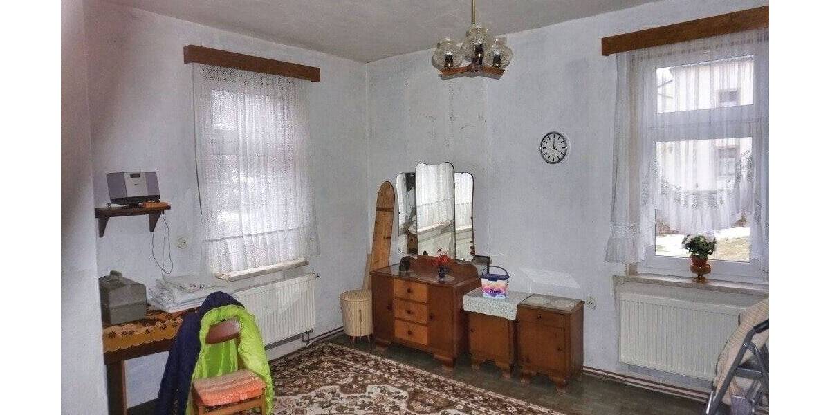 Einfamilienhaus Klingenthal Zwota - 8 Zimmer, 175 m&sup2;, 90.000&euro; | Angebot:25662072