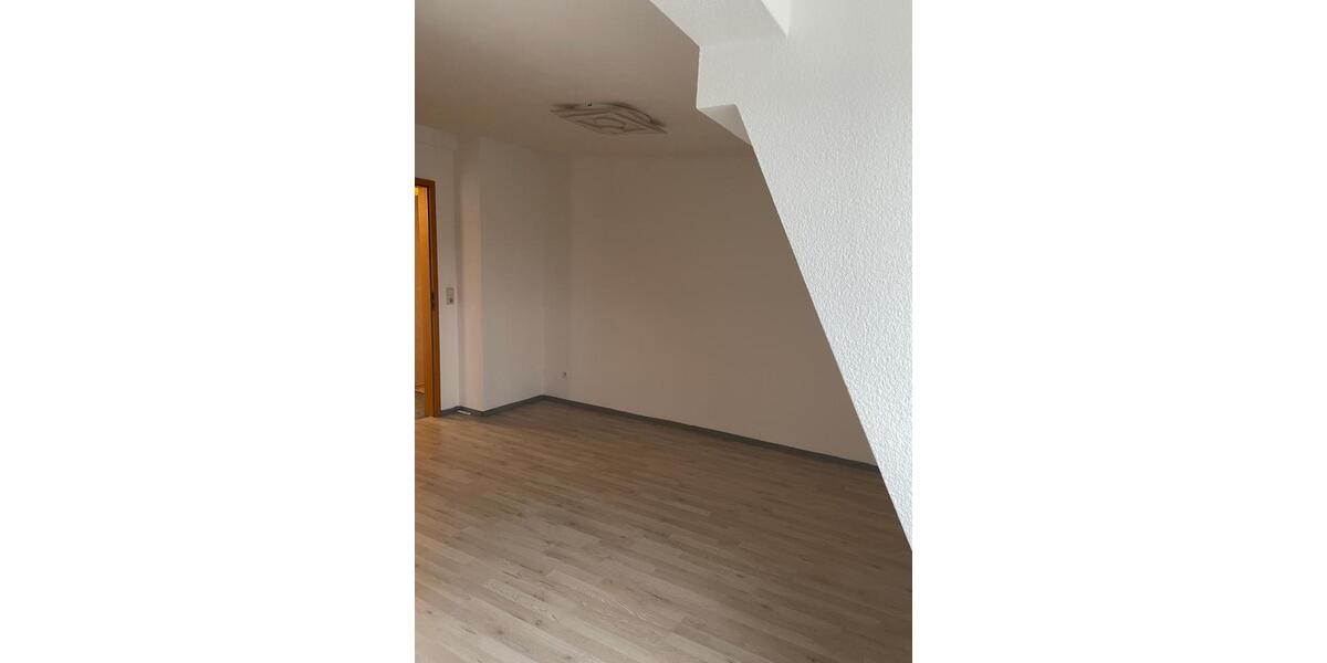 Maisonettenwohnung Plauen - 3 Zimmer, 77 m&sup2;, 345&euro; | Angebot:25960573