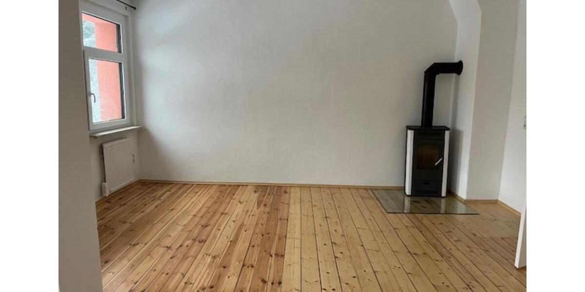 Dachgeschoßwohnung Muldenhammer - 3 Zimmer, 60 m&sup2;, 280&euro; | Angebot:19258575