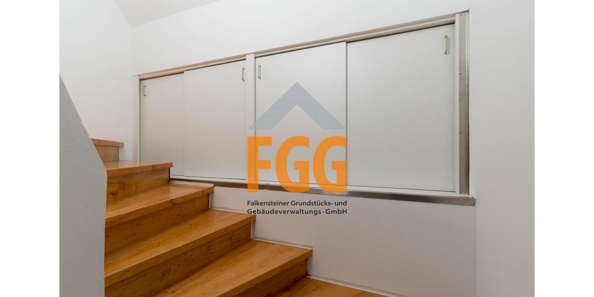 Dachgeschoßwohnung Auerbach/Vogtland Vogtland - 4 Zimmer, 112 m&sup2;, 550&euro; | Angebot:22096780