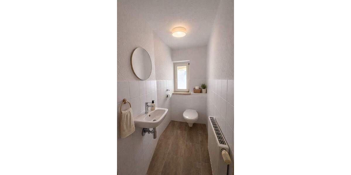 Etagenwohnung Plauen Westend - 2 Zimmer, 77 m&sup2;, 380&euro; | Angebot:25780006