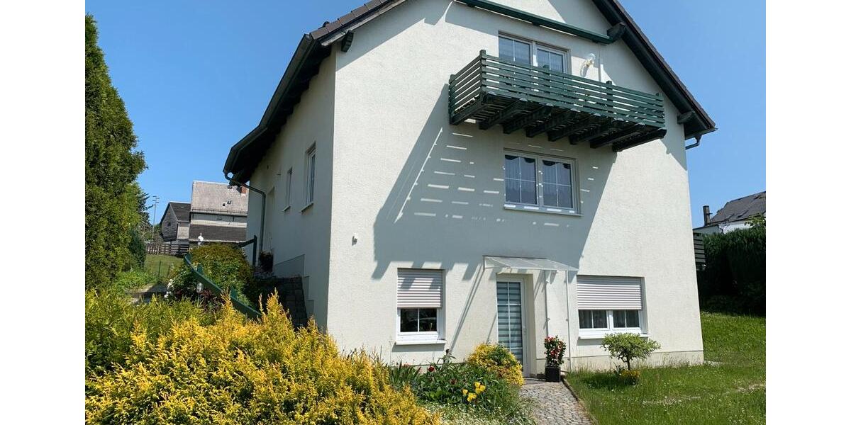 Etagenwohnung Greiz - 4 Zimmer, 90 m&sup2;, 156.000&euro; | Angebot:26123855