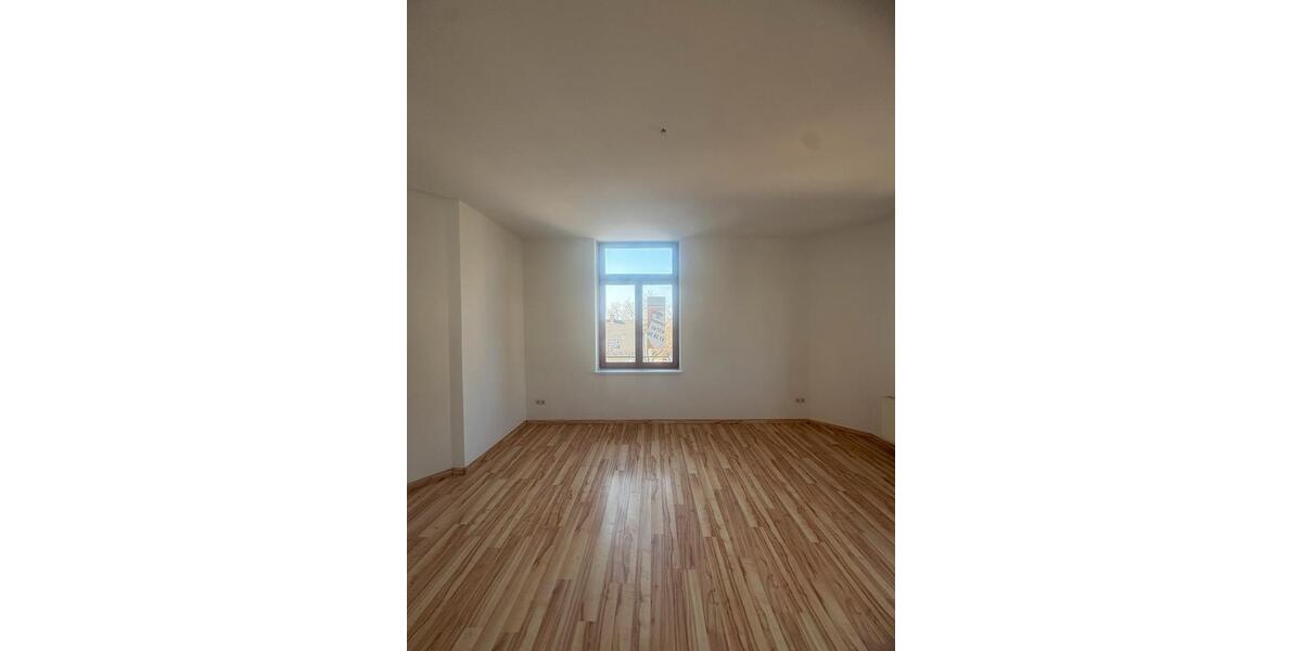 Etagenwohnung Reichenbach im Vogtland - 2 Zimmer, 51 m&sup2;, 290&euro; | Angebot:25902760