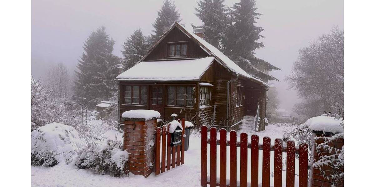 Mehrfamilienhaus, Wohnhaus Muldenhammer Schneckenstein - 4 Zimmer, 65 m&sup2;, 70.000&euro; | Angebot:25707498