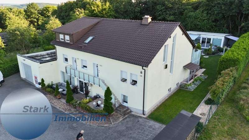 Einfamilienhaus Reichenbach - 6 Zimmer, 253 m&sup2;, 399.000&euro; | Angebot:25473040