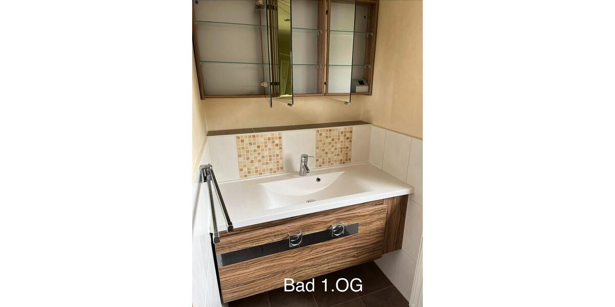 Doppelhaushälfte Rehau - 10 Zimmer, 150 m&sup2;, 189.000&euro; | Angebot:27023492
