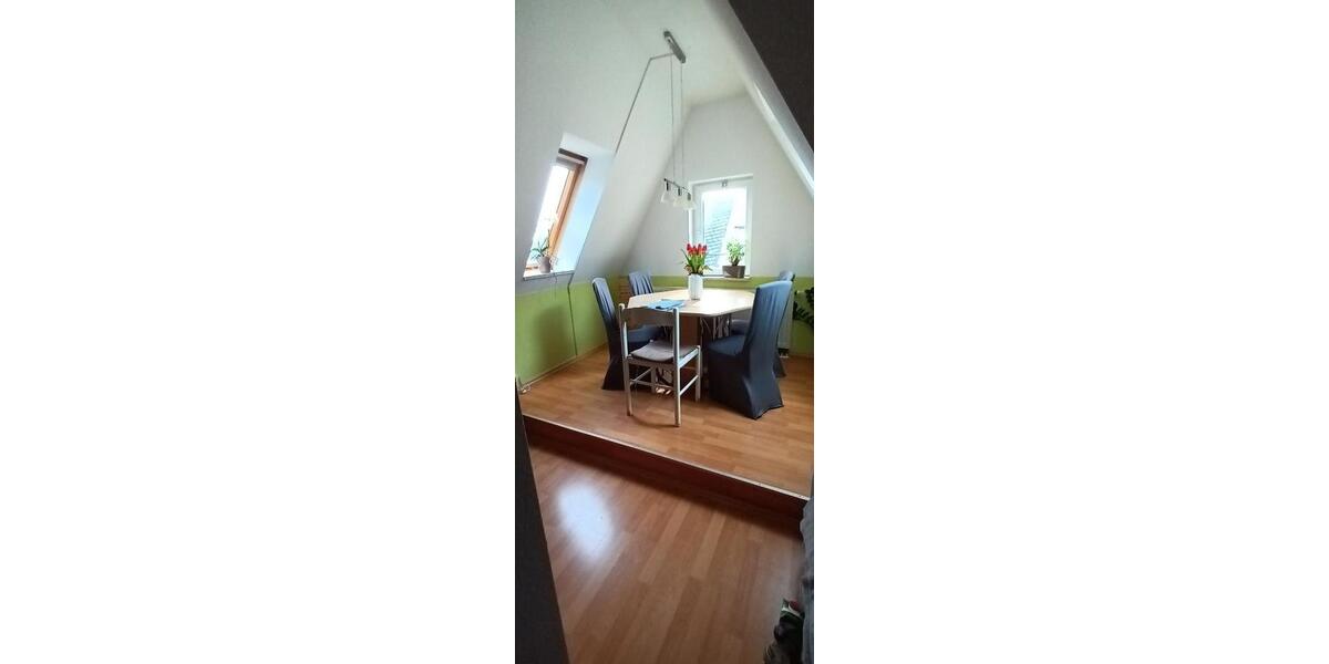 Dachgeschoßwohnung Plauen - 4 Zimmer, 87 m&sup2;, 480&euro; | Angebot:25144296