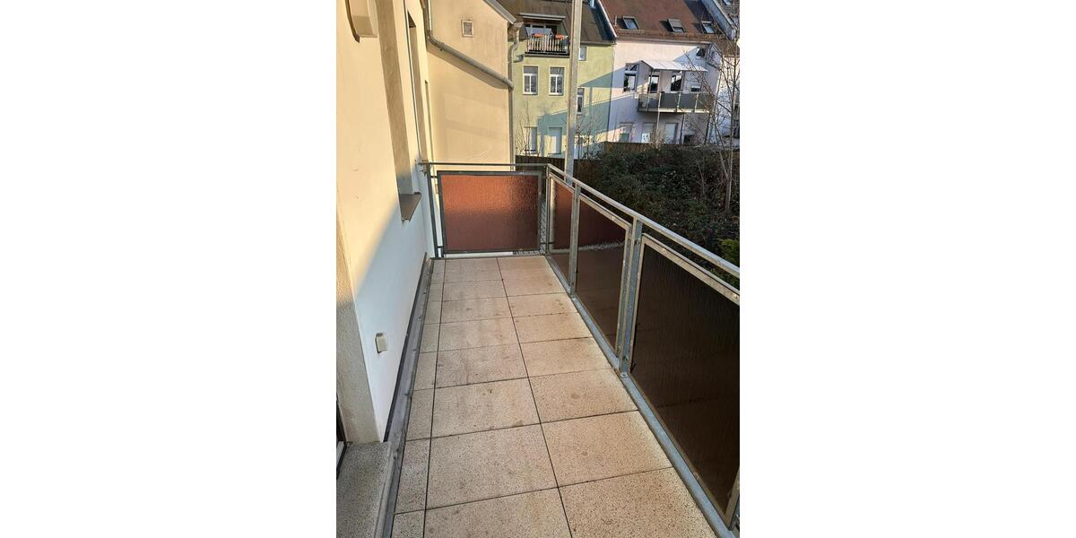 Etagenwohnung Plauen Altstadt - 3 Zimmer, 66 m&sup2;, 395&euro; | Angebot:25992539