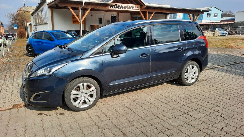 Peugeot 5008 183.500 km 4.900 &euro; Plauen 08527
