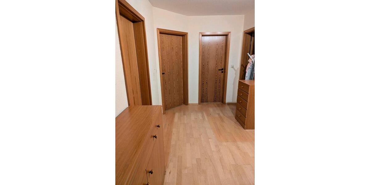 Dachgeschoßwohnung Köditz - 3 Zimmer, 89 m&sup2;, 270.000&euro; | Angebot:25098582