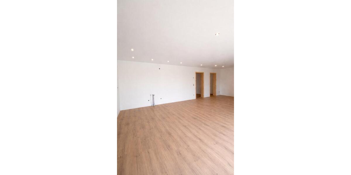 Terrassenwohnung Auerbach/Vogtland Vogtland - 6 Zimmer, 175 m&sup2;, 1.300&euro; | Angebot:26048422