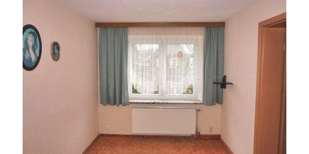 Einfamilienhaus Klingenthal Brunndöbra - 6 Zimmer, 120 m&sup2;, 99.000&euro; | Angebot:25741505