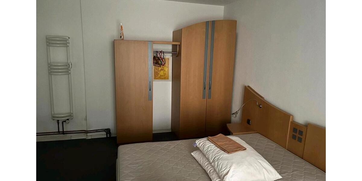 Erdgeschoßwohnung Neumark - 4 Zimmer, 140 m&sup2;, 80.000&euro; | Angebot:25299465