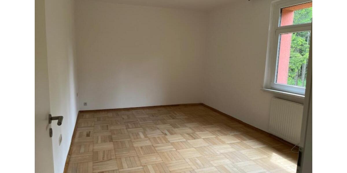 Etagenwohnung Muldenhammer - 5 Zimmer, 123 m&sup2;, 590&euro; | Angebot:25571380