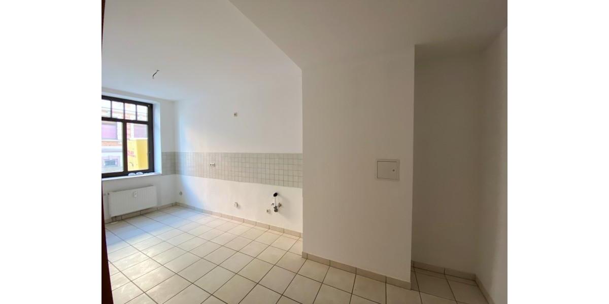 Etagenwohnung Reichenbach im Vogtland - 3 Zimmer, 81 m&sup2;, 490&euro; | Angebot:25054405