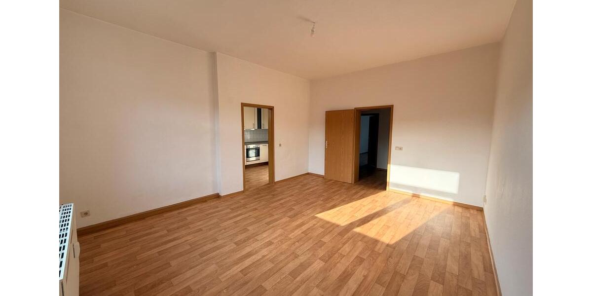 Etagenwohnung Plauen Altstadt - 3 Zimmer, 67 m&sup2;, 370&euro; | Angebot:25778200