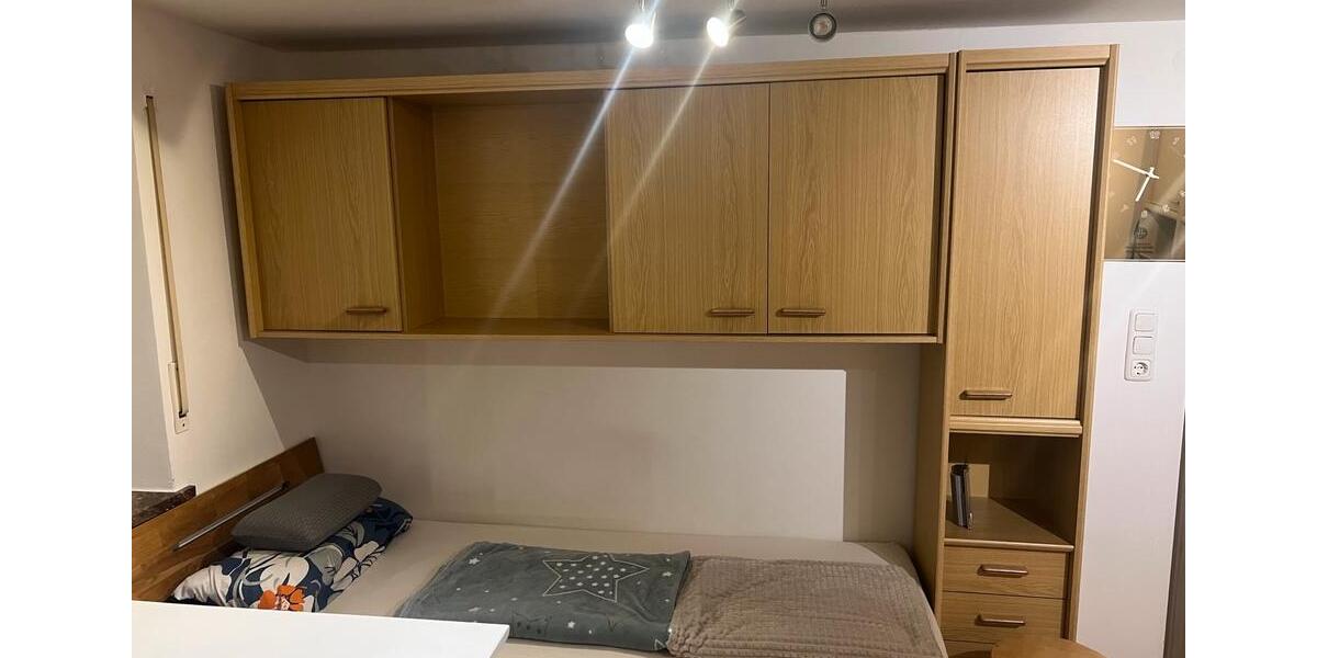 Etagenwohnung Hof Altstadt - 1 Zimmer, 27 m&sup2;, 408&euro; | Angebot:26002735