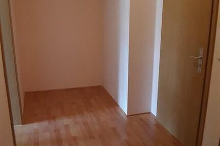 Wohnung Elsterberg - 2 Zimmer, 64 m&sup2;, 230&euro; | Angebot:25867325