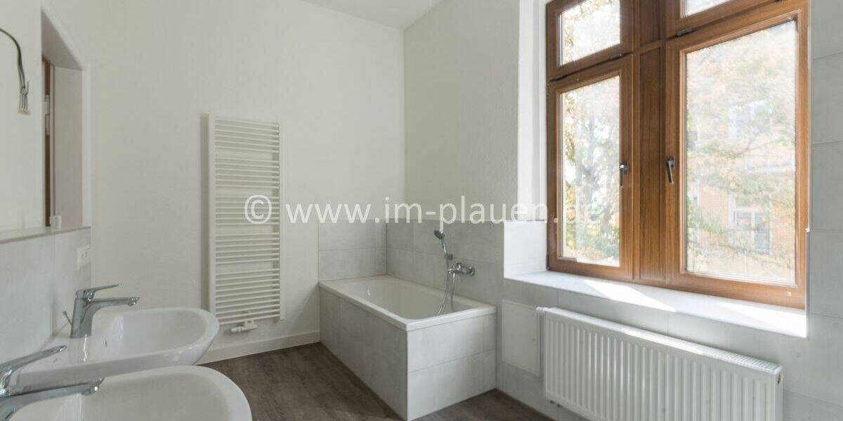 Etagenwohnung Plauen Westend - 2 Zimmer, 92 m&sup2;, 460&euro; | Angebot:25741694