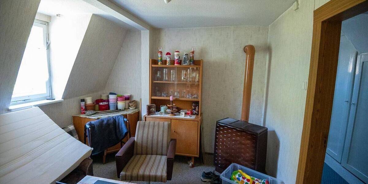 Einfamilienhaus Klingenthal Brunndöbra - 6 Zimmer, 110 m&sup2;, 51.000&euro; | Angebot:25686135