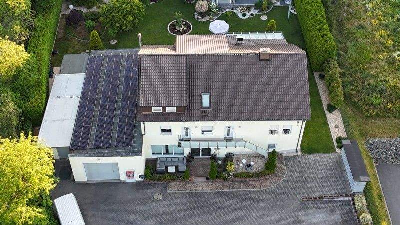 Einfamilienhaus Reichenbach - 6 Zimmer, 253 m&sup2;, 399.000&euro; | Angebot:25738178