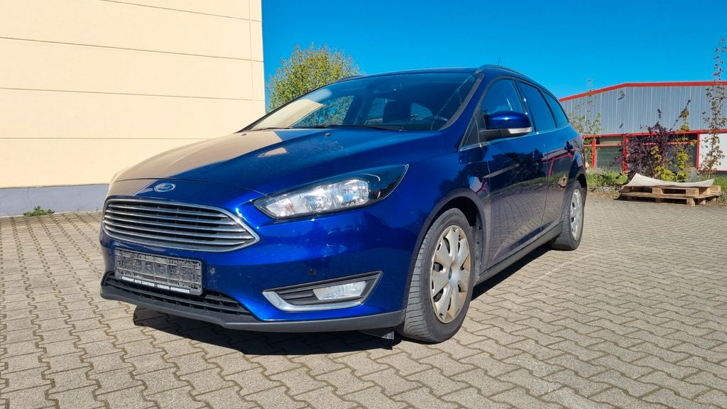 Ford Focus 207.562 km 3.499 &euro; Tanna 07922