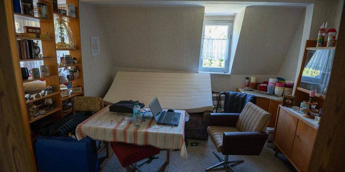 Einfamilienhaus Klingenthal Brunndöbra - 6 Zimmer, 110 m&sup2;, 51.000&euro; | Angebot:25686135