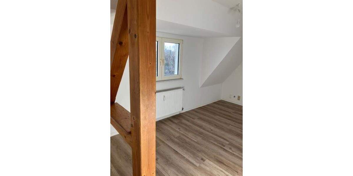 Etagenwohnung Reichenbach - 3 Zimmer, 63 m&sup2;, 265&euro; | Angebot:25662885
