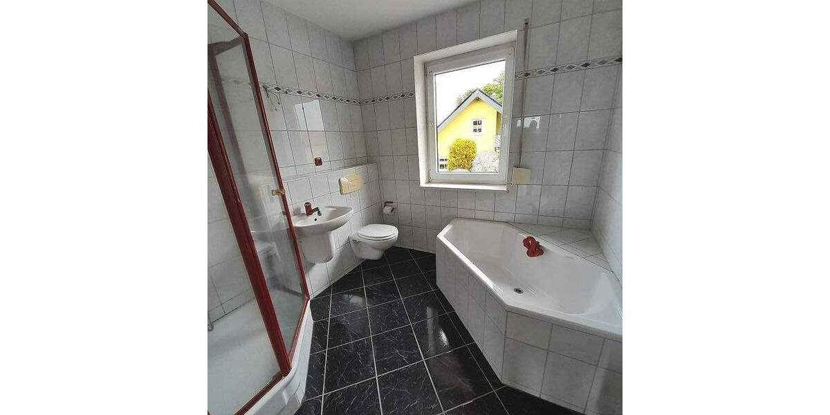 Geräumige Doppelhaushäfte mit toller Aussicht - Doppelhaushälfte Neumark | Angebot:25475823