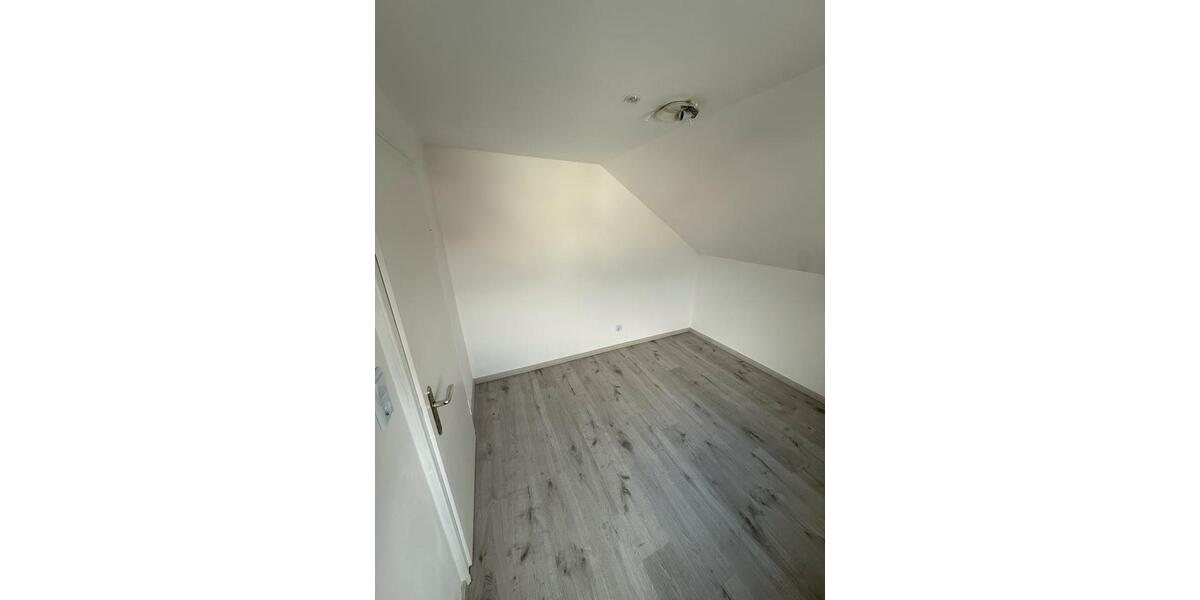 Maisonettenwohnung Feilitzsch - 5 Zimmer, 140 m&sup2;, 1.300&euro; | Angebot:25933600