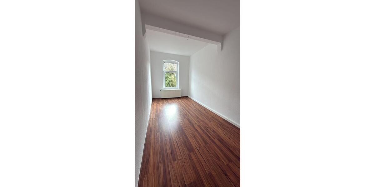 Etagenwohnung Greiz - 3 Zimmer, 103 m&sup2;, 540&euro; | Angebot:25908191