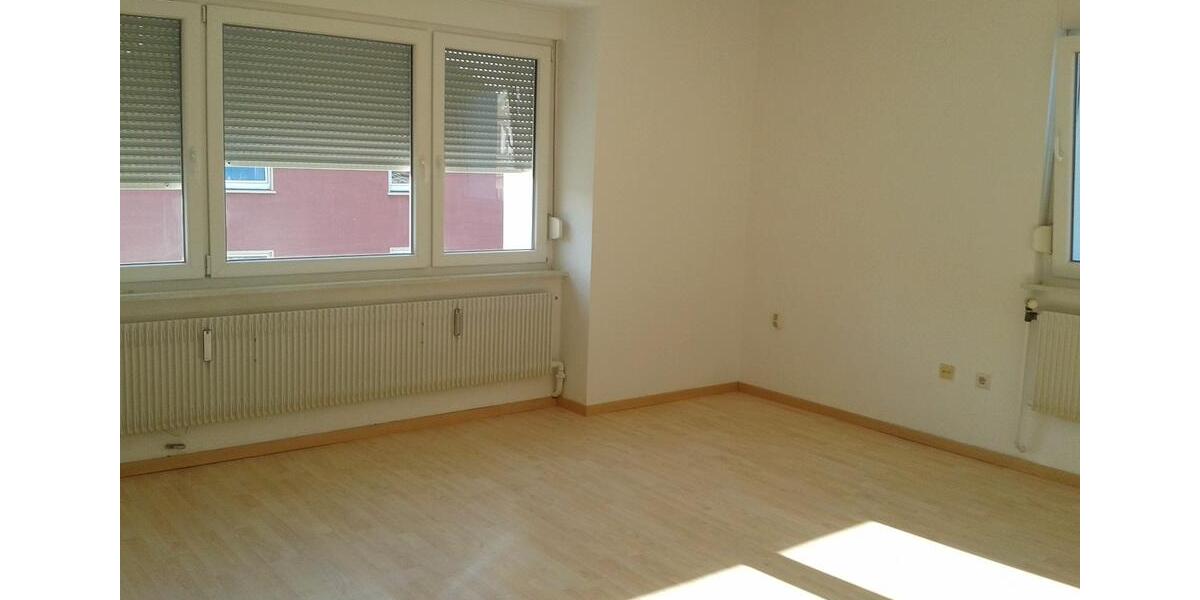 Hochparterre Hof Neuhof - 3 Zimmer, 75 m&sup2;, 560&euro; | Angebot:26676112