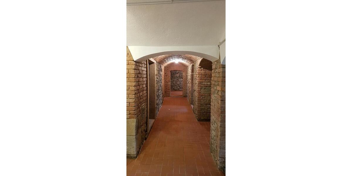 Hochparterre Netzschkau - 4 Zimmer, 97 m&sup2;, 590&euro; | Angebot:25105396