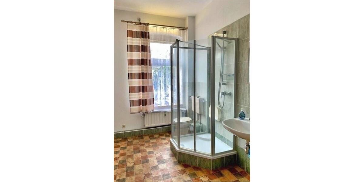 Mehrfamilienhaus, Wohnhaus Reichenbach - 8 Zimmer, 243 m&sup2;, 75.000&euro; | Angebot:25741445