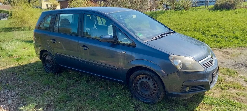 Opel Zafira 178.380 km 900 &euro; Oelsnitz/Vogtland 08606