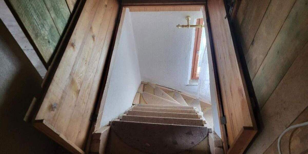 Einfamilienhaus Lengenfeld - 3 Zimmer, 90 m&sup2;, 39.000&euro; | Angebot:25670679