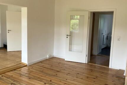 Wohnung Muldenhammer - 5 Zimmer, 123 m&sup2;, 590&euro; | Angebot:25571380