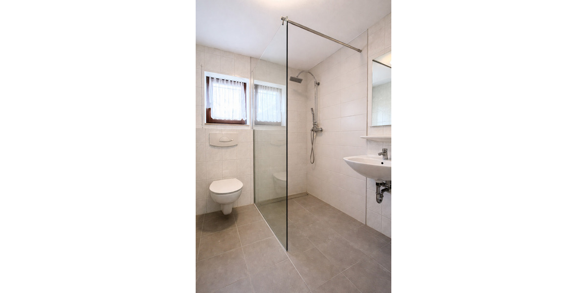 Einfamilienhaus Klingenthal Zwota-Zechenbach - 5 Zimmer, 162 m&sup2;, 310.000&euro; | Angebot:25837923