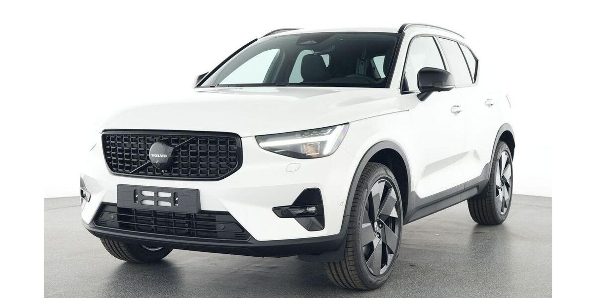 Volvo XC40 14.295 km 35.998 &euro; Plauen 08527