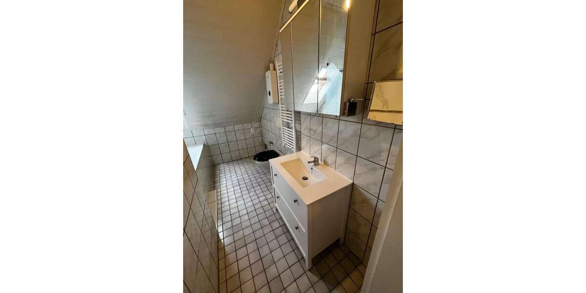 Etagenwohnung Hof Altstadt - 2.5 Zimmer, 65 m&sup2;, 440&euro; | Angebot:27032862
