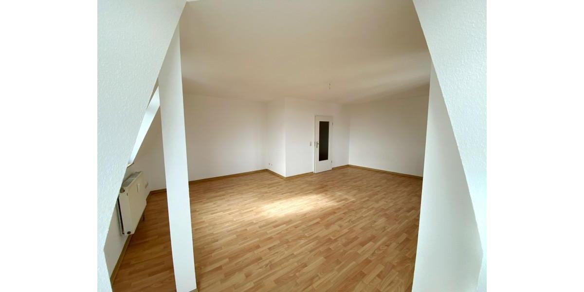 Etagenwohnung Plauen - 3 Zimmer, 81 m&sup2;, 430&euro; | Angebot:25363707