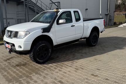 Nissan Navara 249.746 km 9.999 &euro; Plauen 08525