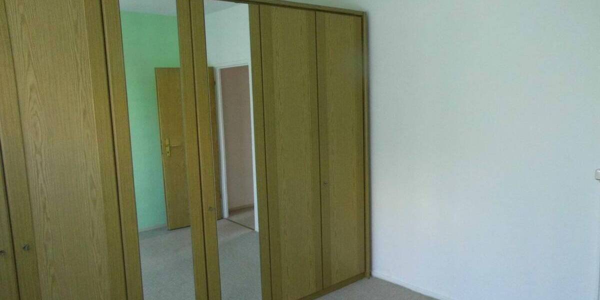 Etagenwohnung Reichenbach - 2 Zimmer, 55 m&sup2;, 300&euro; | Angebot:25769625