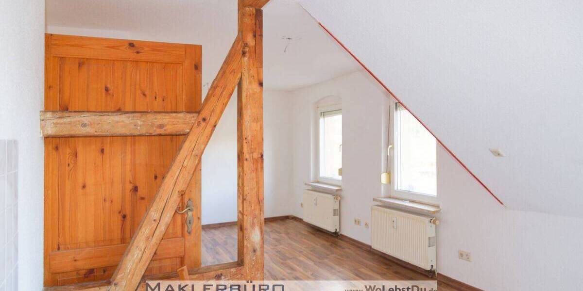 Etagenwohnung Greiz - 4 Zimmer, 80 m&sup2;, 350&euro; | Angebot:25666530