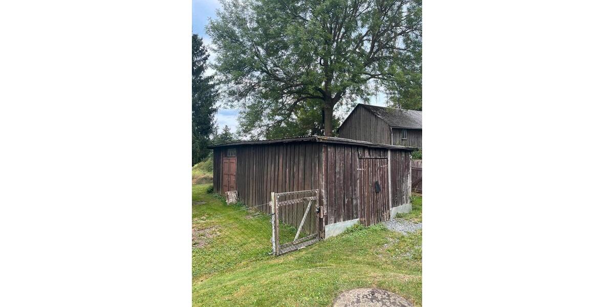 Reihenhaus Weischlitz - 7 Zimmer, 80 m&sup2;, 69.500&euro; | Angebot:25800444