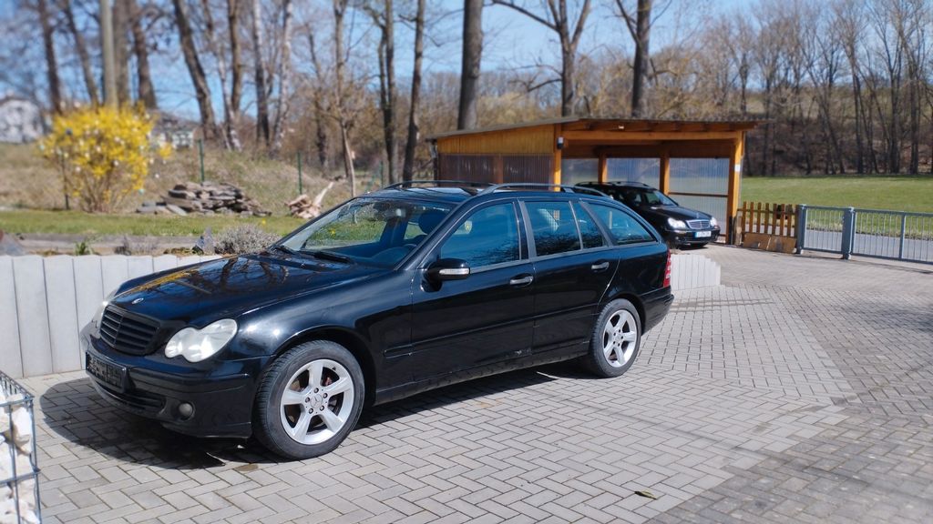 Mercedes-Benz C 180 281.000 km 1.550 &euro; Pausa 07952